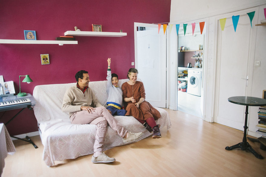 I Photograph Families Around The World To Show How Diverse And Similar We Are