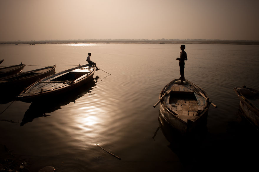 Everyday Life In The City Of Varanasi That I Captured During My Travels