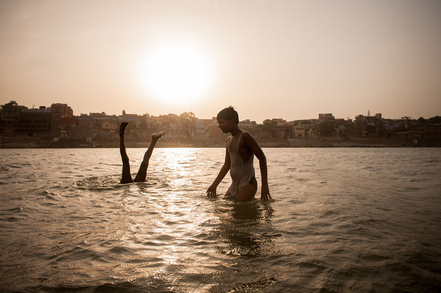 Everyday Life In The City Of Varanasi That I Captured During My Travels