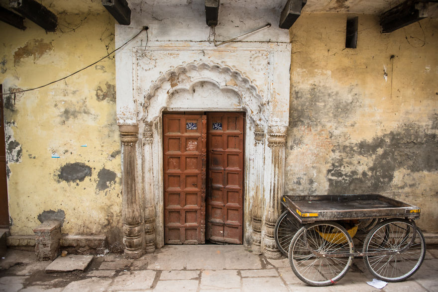 Everyday Life In The City Of Varanasi That I Captured During My Travels