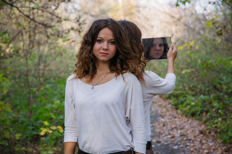 We Photograph Twins Around The World To Tell Their Stories