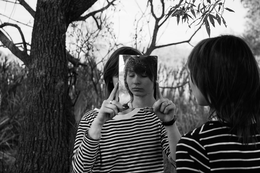 We Photograph Twins Around The World To Tell Their Stories