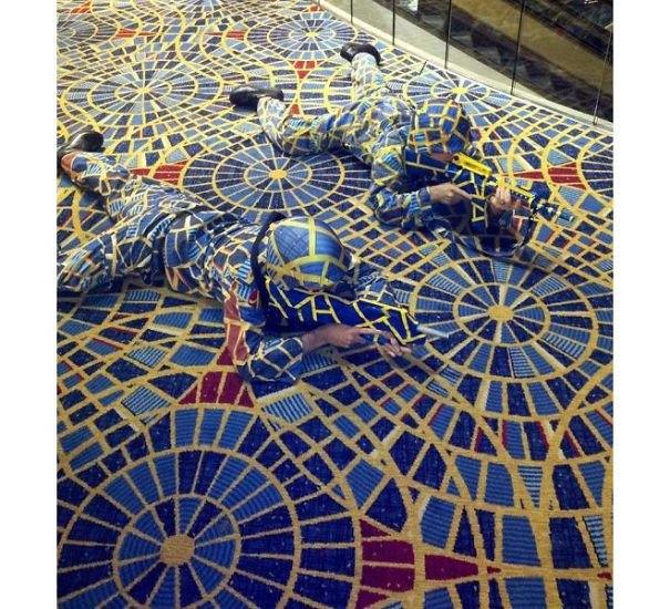 Dragon Con Carpet Cosplayers
