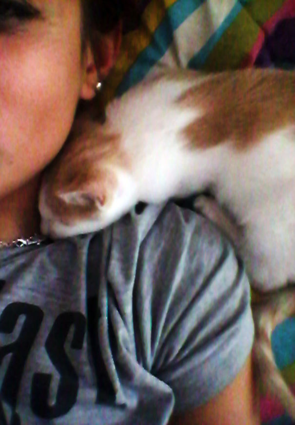 Ева Лонгория просто обича да спи върху мен :3