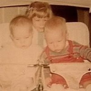 bruces_twinsis avatar