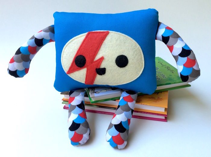 Who Will Love Aladdin Sane? Millions Weep A Fountain Just In Case Of Sunrise.