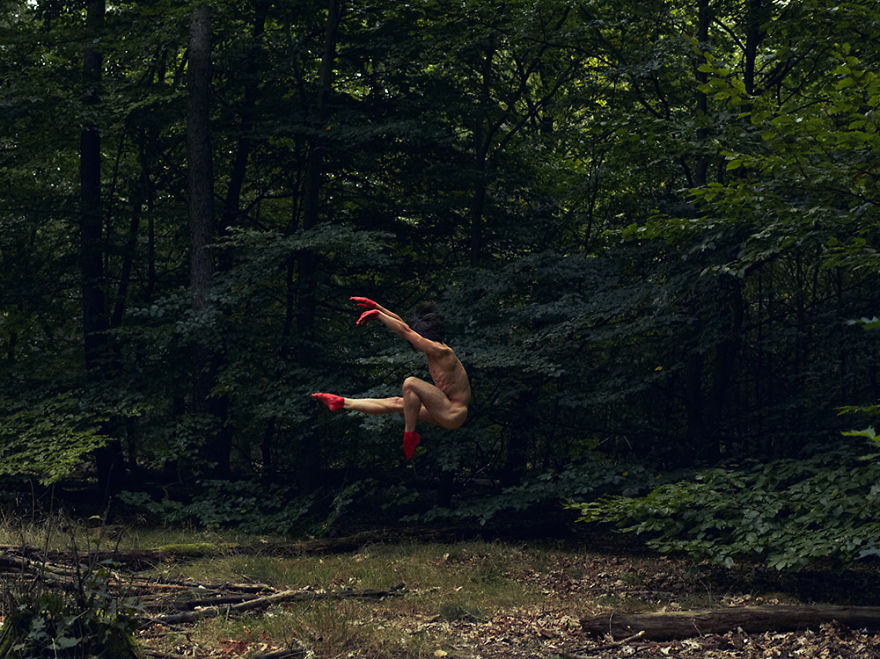 This Swedish Photographer Captures Mindblowing Images Of Dancers In Nature This Swedish Photographer Captures Mindblowing Images Of Dancers In Nature
