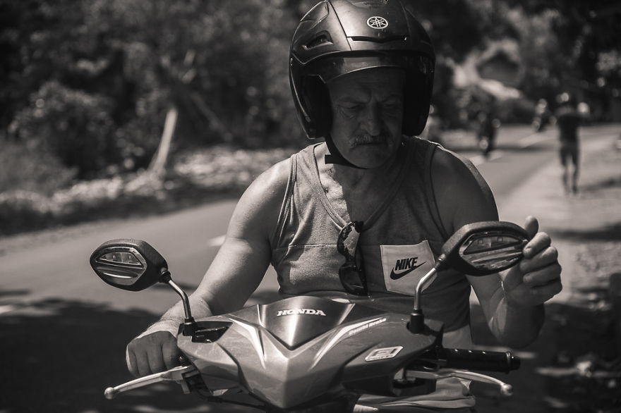 To Say "Thank You" To My Hard Working Dad I Took Him On His First-Ever Trip To Say "Thank You" To My Hard Working Dad I Took Him On His First-Ever Trip