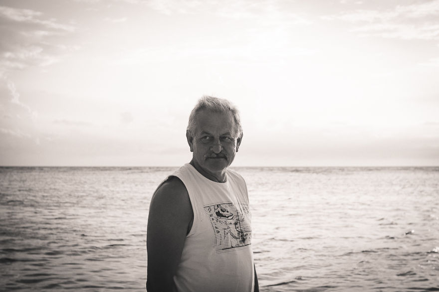 To Say "Thank You" To My Hard Working Dad I Took Him On His First-Ever Trip To Say "Thank You" To My Hard Working Dad I Took Him On His First-Ever Trip