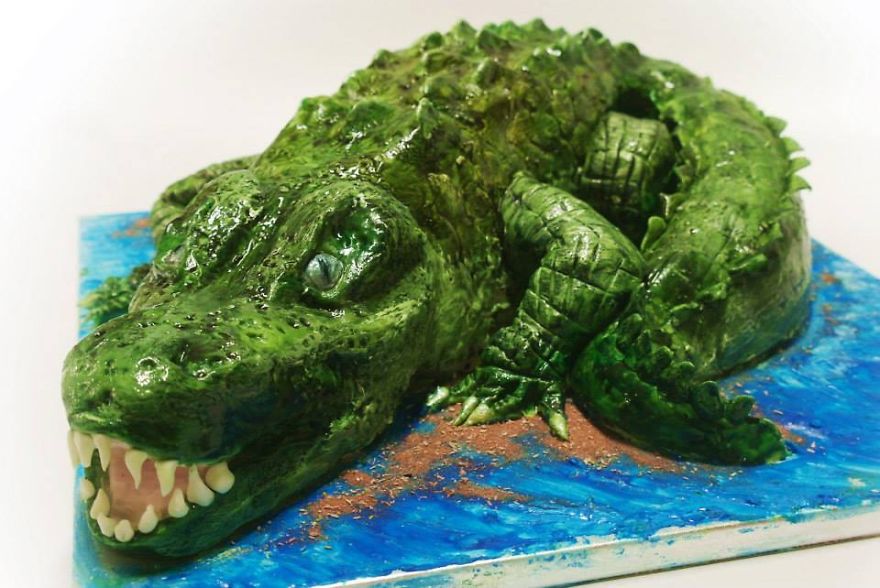 Being A Cake Sculptor: I'm Asked To Make Everything From Drunk Barbie To Game Of Thrones Meets Being A Cake Sculptor: I'm Asked To Make Everything From Drunk Barbie To Game Of Thrones Meets