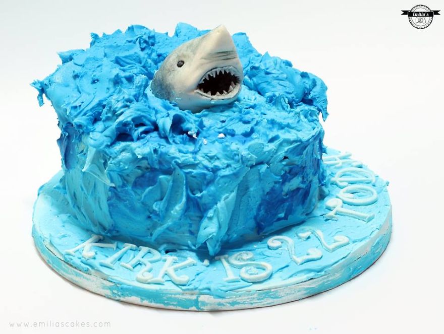 Being A Cake Sculptor: I'm Asked To Make Everything From Drunk Barbie To Game Of Thrones Meets Being A Cake Sculptor: I'm Asked To Make Everything From Drunk Barbie To Game Of Thrones Meets