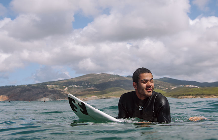 This Blind Guy Became A Professional Surfer Using An Unusual Technique