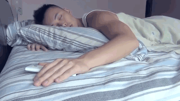 carpet-alarm-clock-rug-ruggie-gif-1 carpet-alarm-clock-rug-ruggie-gif-1