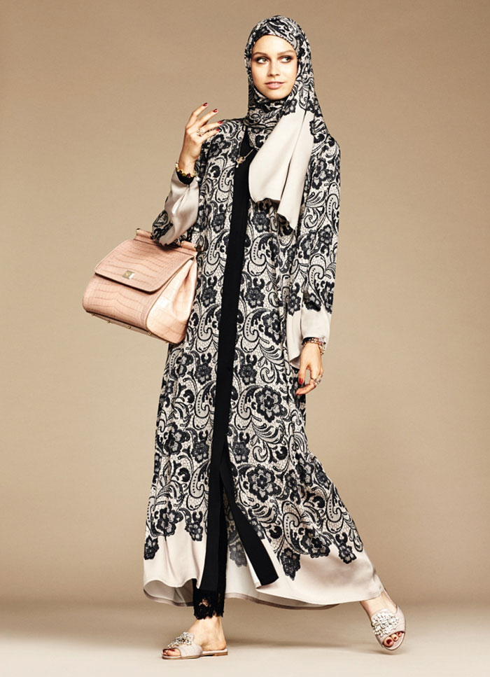 dolce-gabbana-hijab-abaya-collection-19 dolce-gabbana-hijab-abaya-collection-19