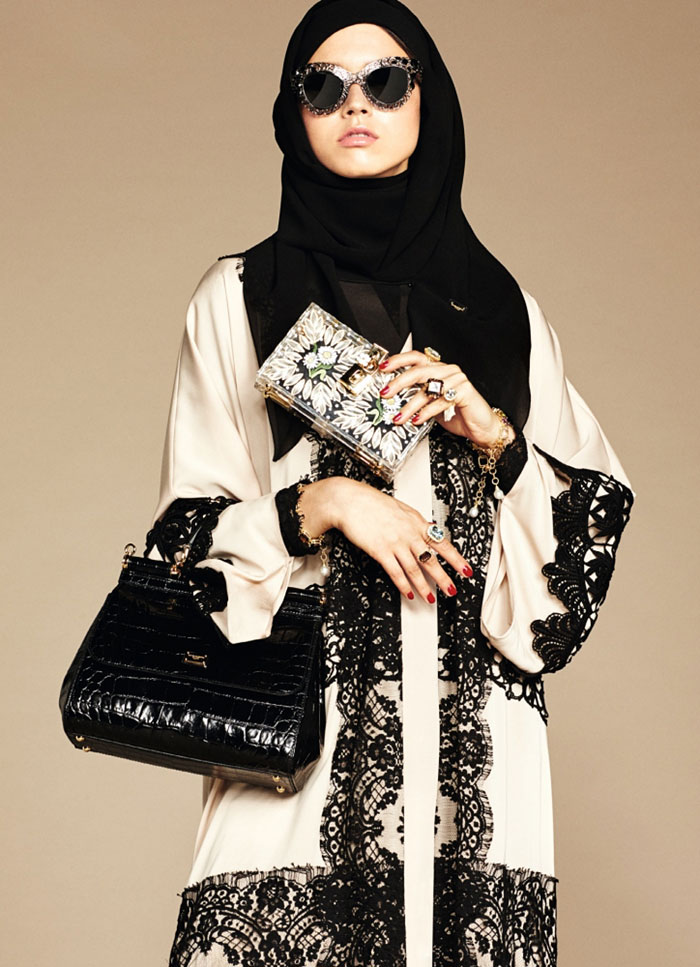 dolce-gabbana-hijab-abaya-collection-4 dolce-gabbana-hijab-abaya-collection-4