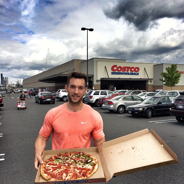 eating-pizza-travel-around-the-world-phil-duncan-travel-slice-14