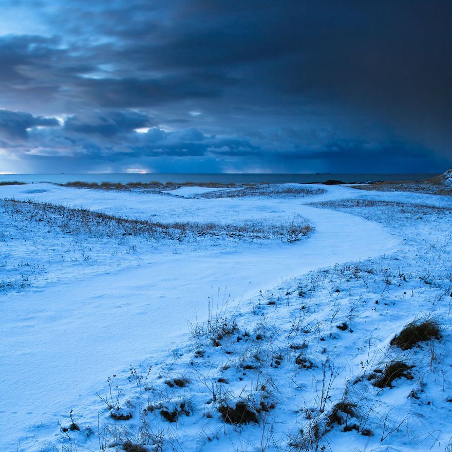 The Beauty Of Winter Captured In Minimalist Pictures The Beauty Of Winter Captured In Minimalist Pictures