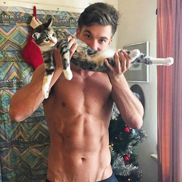 Hot Dudes With Kittens