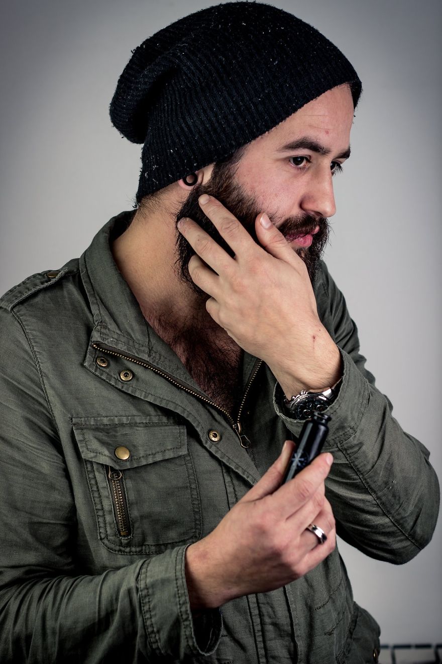 How To Make Beard Owner Kissable? How To Make Beard Owner Kissable?