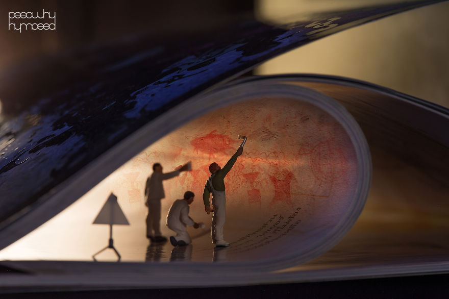 I Capture Miniature People Dealing With Everyday Life Objects (Part 2) I Capture Miniature People Dealing With Everyday Life Objects (Part 2)