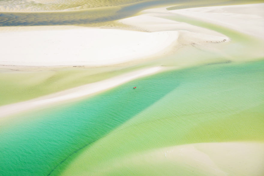 I Captured Breathtaking Sea And Sand Patterns From A Helicopter (Can You Find The Hidden Dolphin?) I Captured Breathtaking Sea And Sand Patterns From A Helicopter (Can You Find The Hidden Dolphin?)