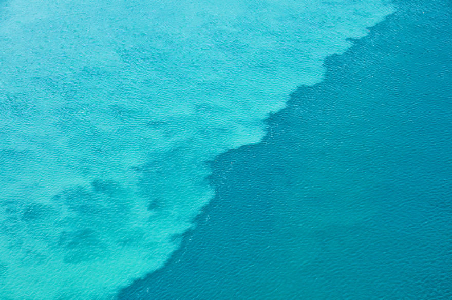 I Captured Breathtaking Sea And Sand Patterns From A Helicopter (Can You Find The Hidden Dolphin?) I Captured Breathtaking Sea And Sand Patterns From A Helicopter (Can You Find The Hidden Dolphin?)