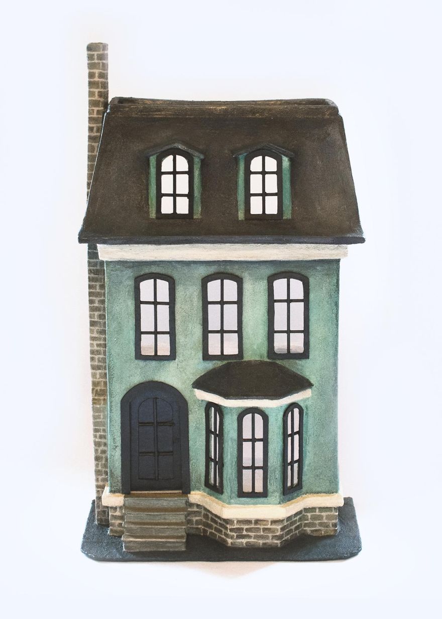 I Created A Victorian Dollhouse Out Of An Old Shipping Carton I Created A Victorian Dollhouse Out Of An Old Shipping Carton