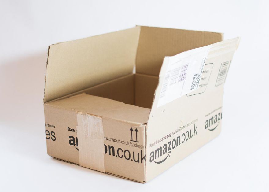 I Created A Victorian Dollhouse Out Of An Old Shipping Carton I Created A Victorian Dollhouse Out Of An Old Shipping Carton