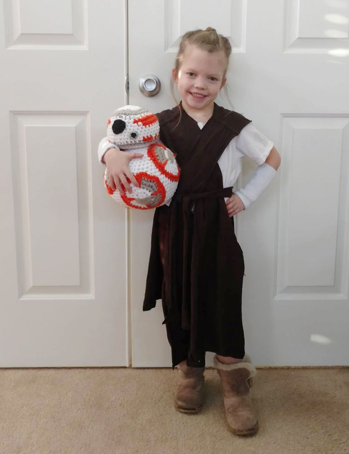 I Crocheted This BB-8 For My Little 'Rey' I Crocheted This BB-8 For My Little 'Rey'