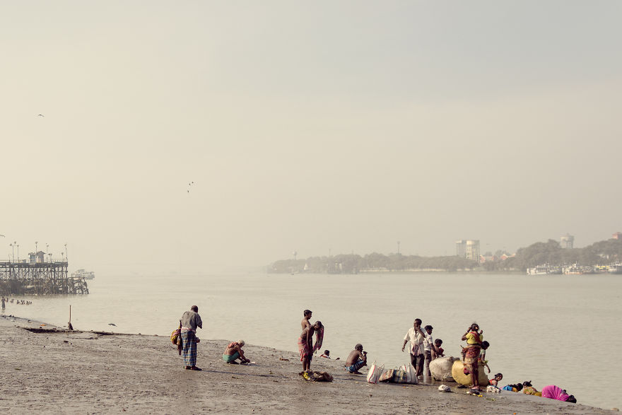 I Photographed People Bathing In The Ganges I Photographed People Bathing In The Ganges