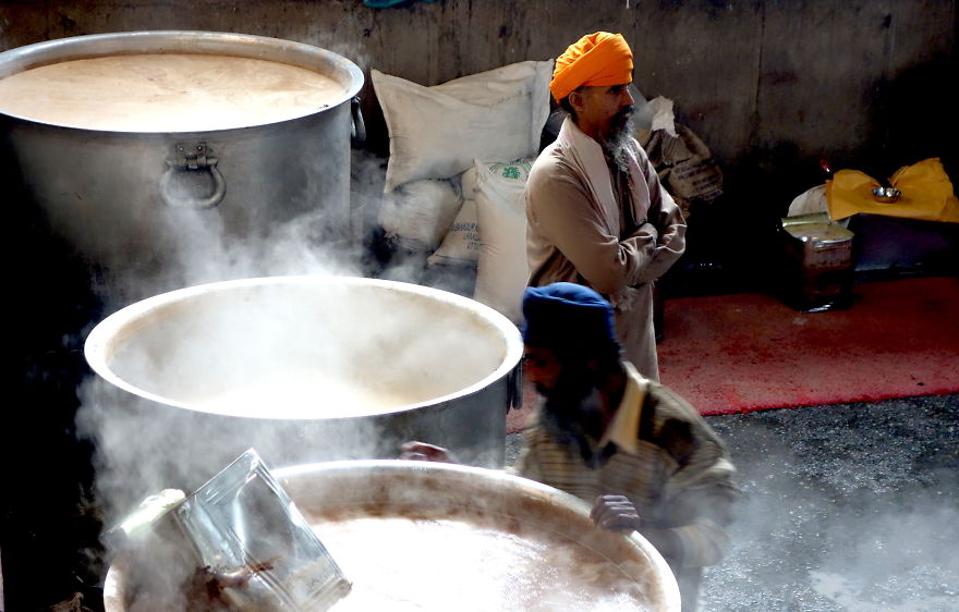 I Traveled Southeast Asia And Filmed Locals Cooking Their Traditional Meals