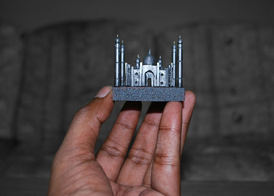 It Took 72 Hours To Make This Tiny Taj Mahal Graphite Sculpture It Took 72 Hours To Make This Tiny Taj Mahal Graphite Sculpture