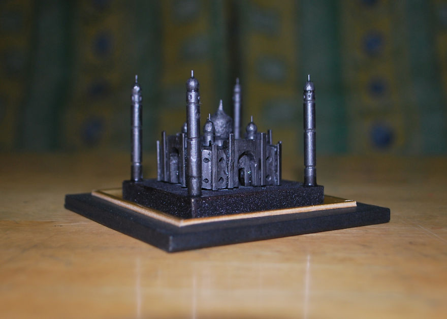 It Took 72 Hours To Make This Tiny Taj Mahal Graphite Sculpture It Took 72 Hours To Make This Tiny Taj Mahal Graphite Sculpture