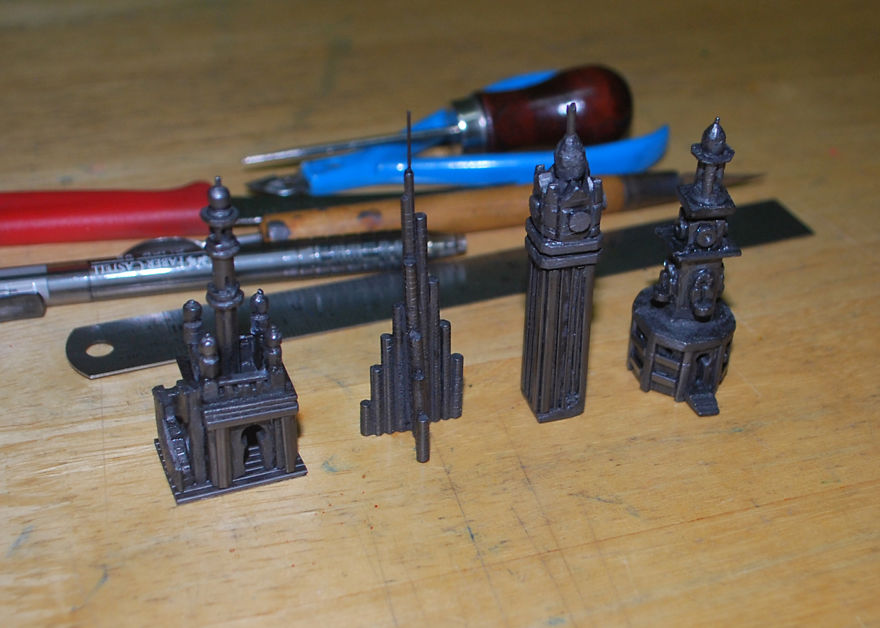 It Took 72 Hours To Make This Tiny Taj Mahal Graphite Sculpture It Took 72 Hours To Make This Tiny Taj Mahal Graphite Sculpture