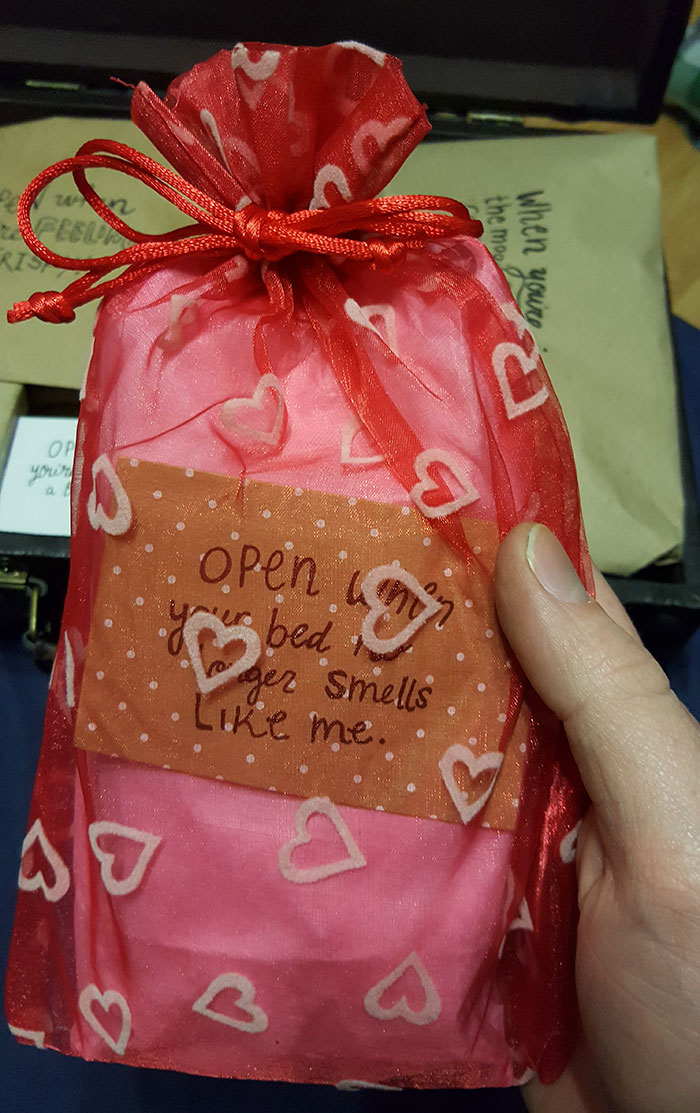 long-distance-couple-cute-letters-tyson-noel-mikki-miller-2 long-distance-couple-cute-letters-tyson-noel-mikki-miller-2