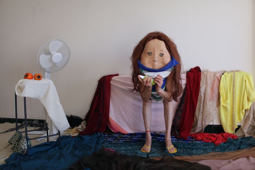 I Turn People Into Creatures From Another World By Drawing Faces On Their Backs