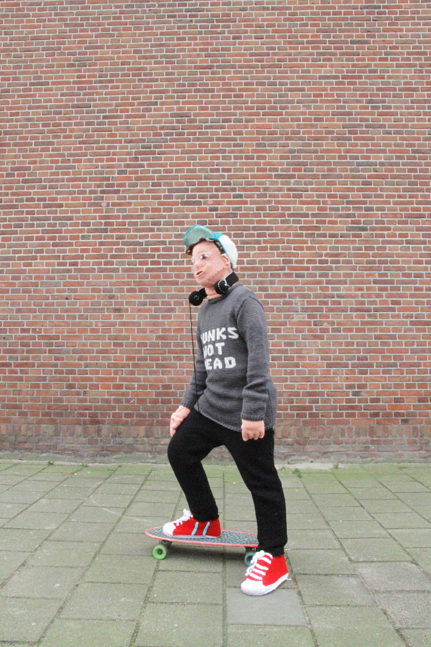 My Son Doesn't Want To Cuddle Anymore So I Knit A Cuddly Version Of Him My Son Doesn't Want To Cuddle Anymore So I Knit A Cuddly Version Of Him