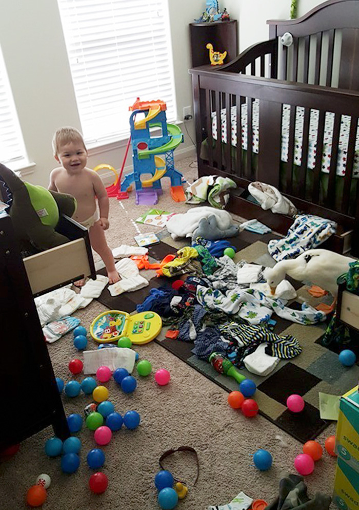 pet-duck-boy-best-friends-mr-t-and-bee-tyler-young-19 pet-duck-boy-best-friends-mr-t-and-bee-tyler-young-19