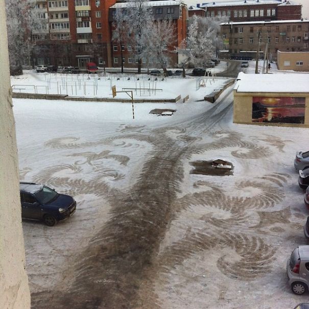 School Janitor Makes Snow Drawings With His Shovel To Bring Joy To Children