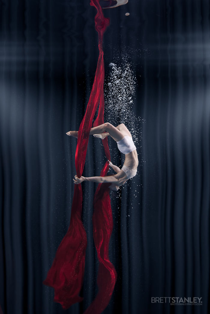 These Underwater Photos Of Circus Performers Will Blow Your Mind These Underwater Photos Of Circus Performers Will Blow Your Mind