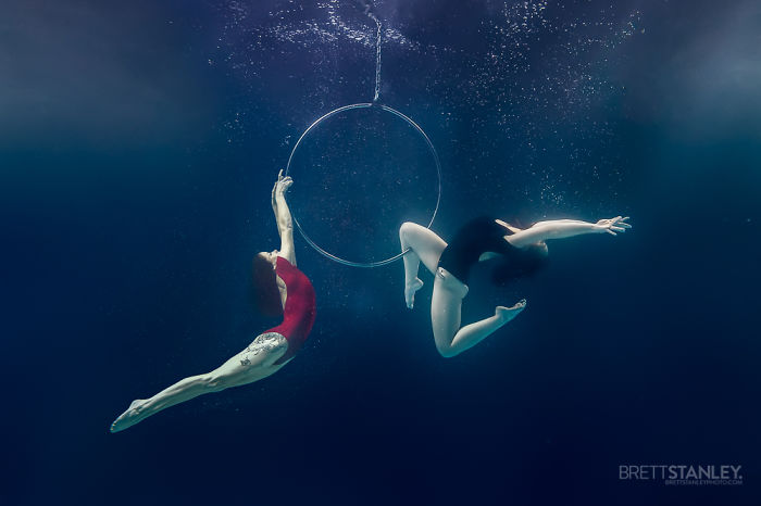These Underwater Photos Of Circus Performers Will Blow Your Mind These Underwater Photos Of Circus Performers Will Blow Your Mind