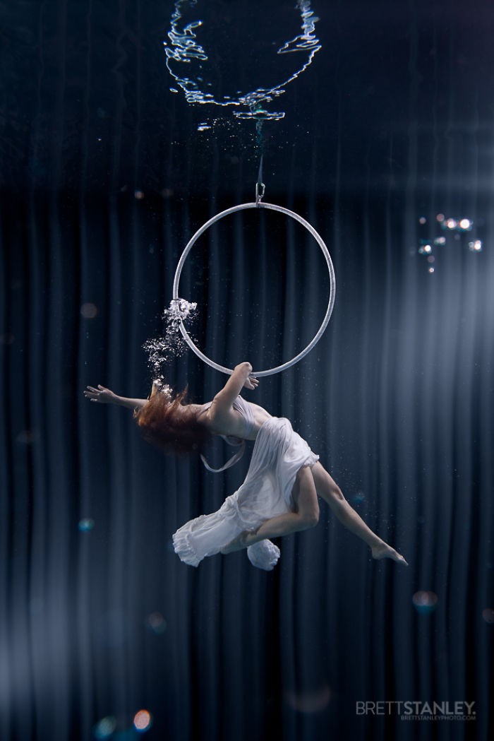 These Underwater Photos Of Circus Performers Will Blow Your Mind