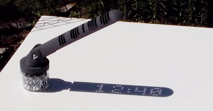 3D-Printed Sundial Displays Time Like A Digital Clock
