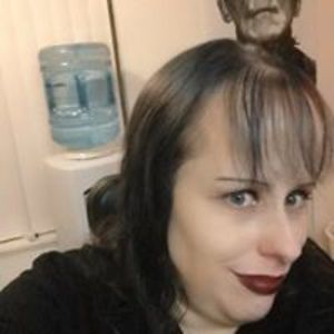 strangegirl1016x avatar