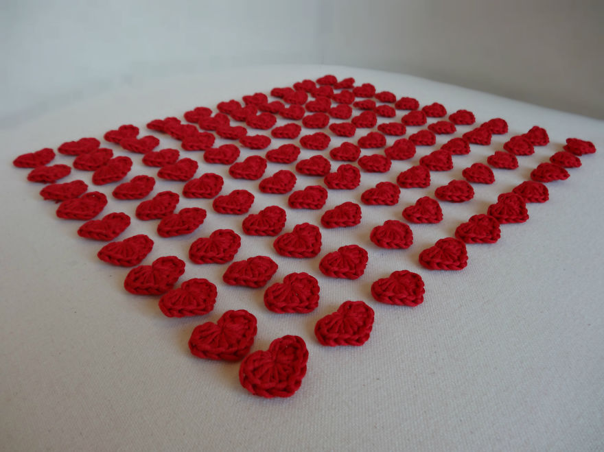 I Crocheted 100 Hearts For Valentine’s Day And Hid Them In Various Places Of My City, Budapest I Crocheted 100 Hearts For Valentine’s Day And Hid Them In Various Places Of My City, Budapest