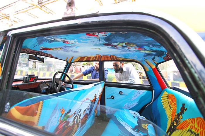 Taxi Fabric Project - When Indian Artists Decorate The Taxis In Mumbai