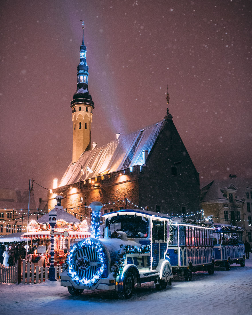 After Missing My Bus I Decided To Walk Home In A Blizzard And Photograph My City Tallinn