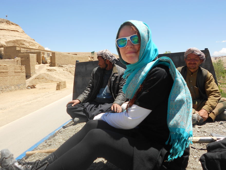 As A Solo Female I Traveled By Hitchhike Through Afganistan And Pakistan As A Solo Female I Traveled By Hitchhike Through Afganistan And Pakistan