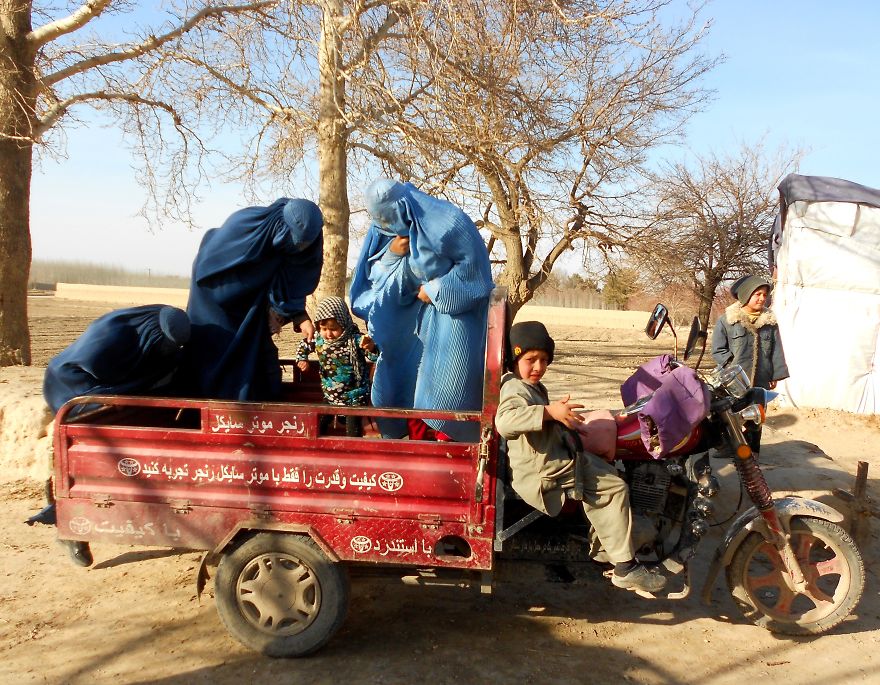 As A Solo Female I Traveled By Hitchhike Through Afganistan And Pakistan As A Solo Female I Traveled By Hitchhike Through Afganistan And Pakistan