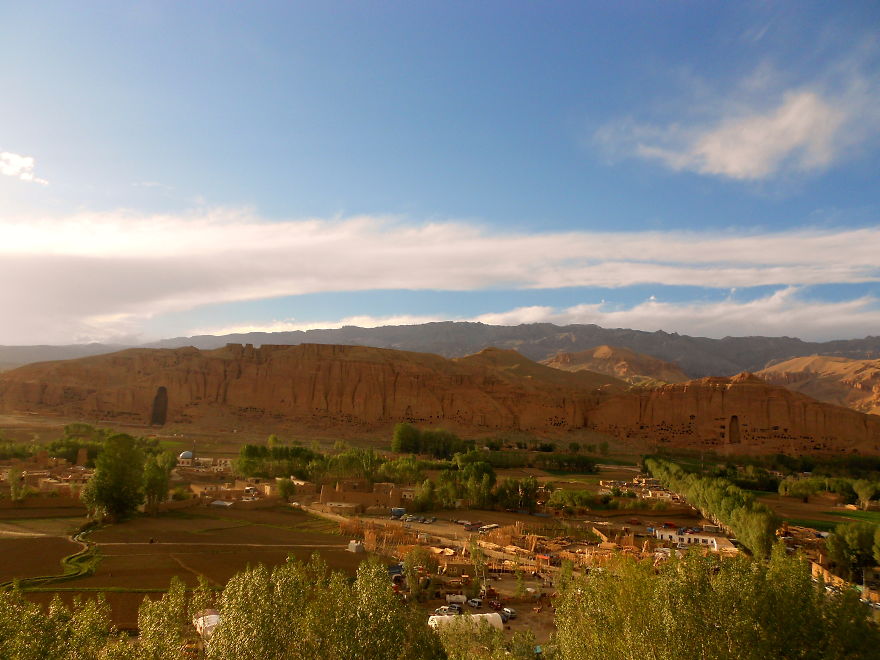 As A Solo Female I Traveled By Hitchhike Through Afganistan And Pakistan As A Solo Female I Traveled By Hitchhike Through Afganistan And Pakistan